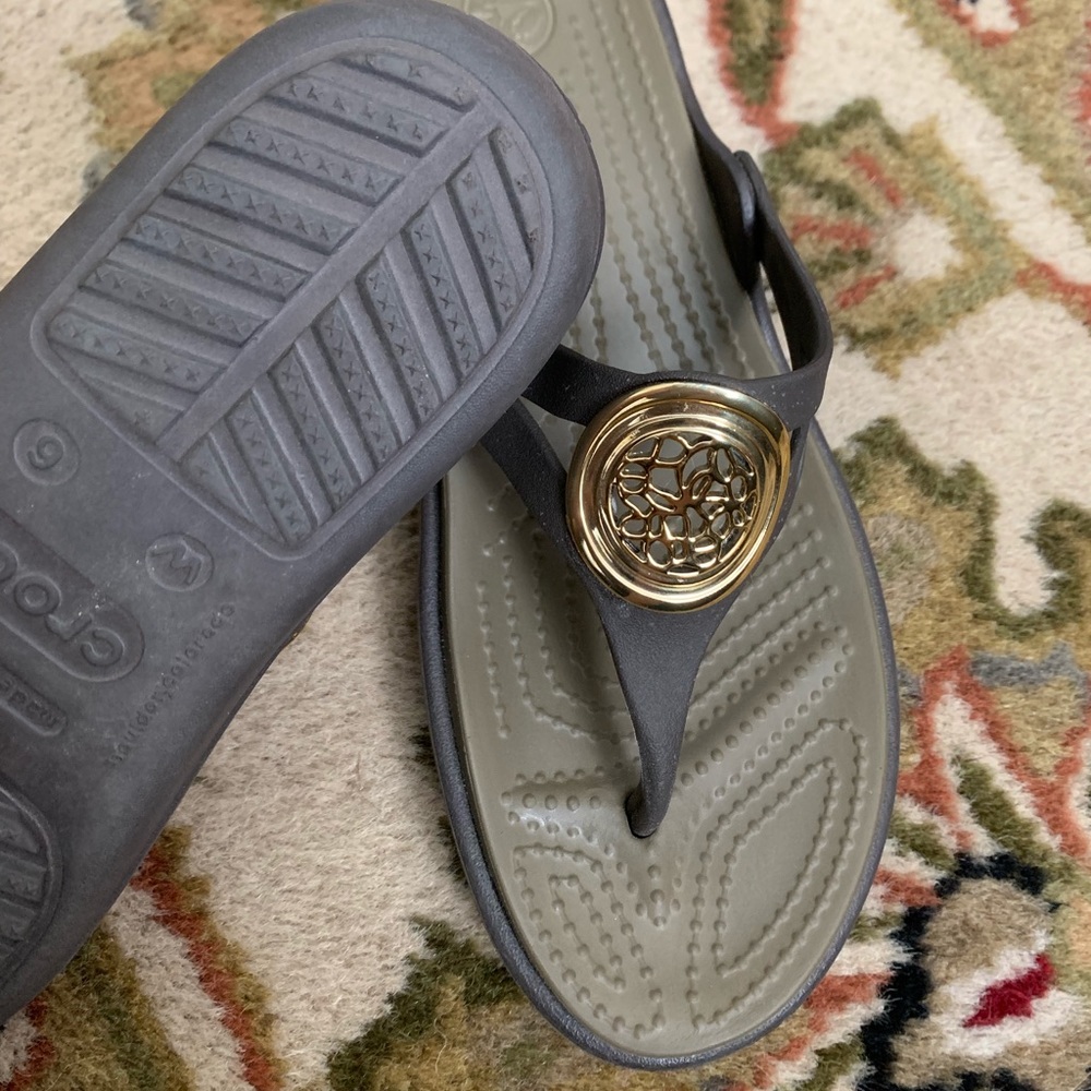 Crocs - Picture 1 of 3